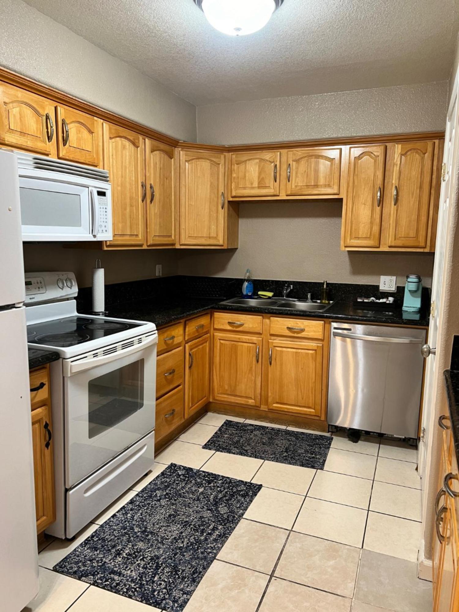 Quiet 1Bed,1Bath Condo With Free Parking Фресно Экстерьер фото